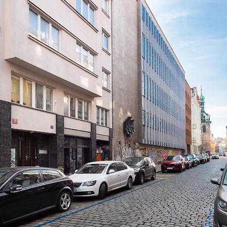 Mcsleep Hostel Praag Buitenkant foto