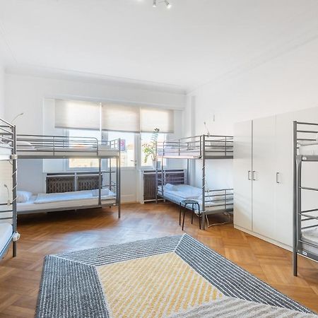 Mcsleep Hostel Praag Buitenkant foto