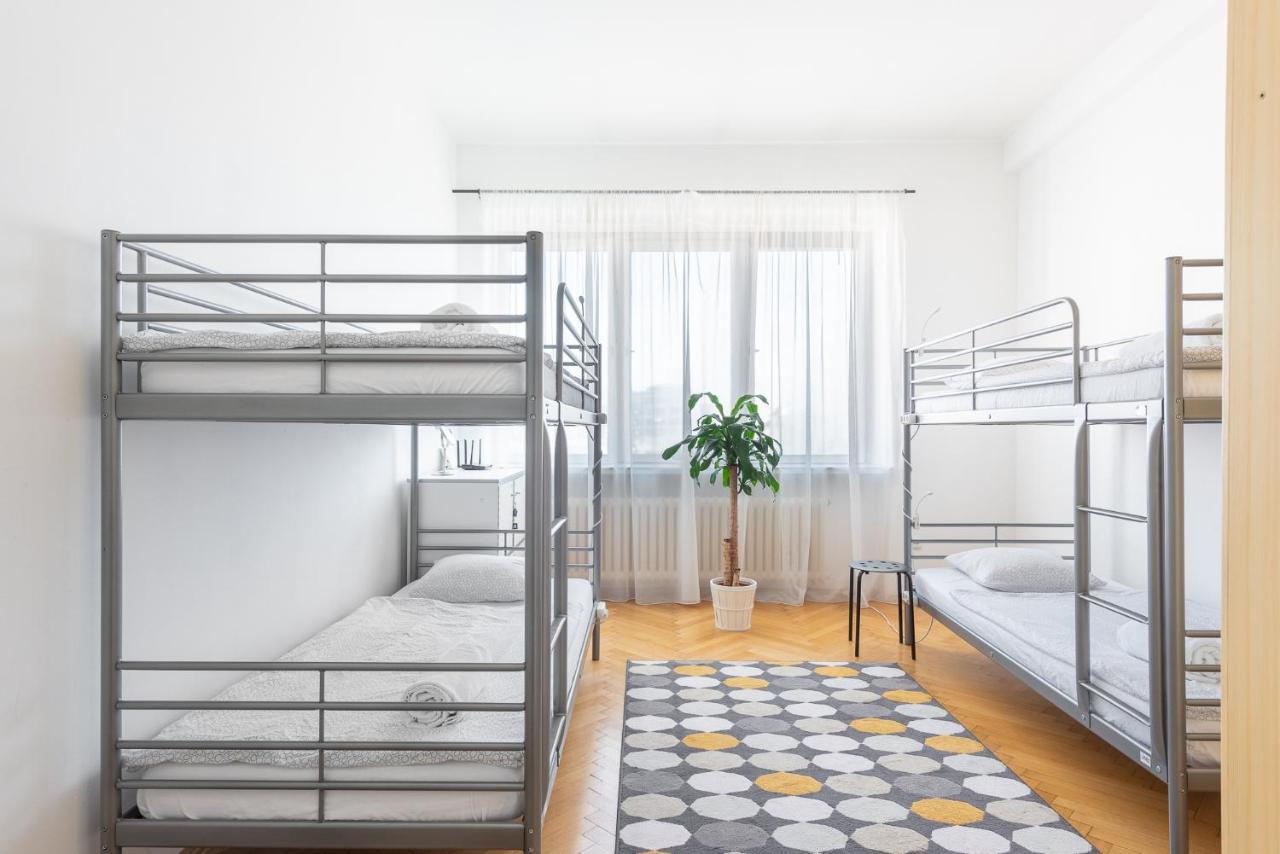 Mcsleep Hostel Praag Buitenkant foto